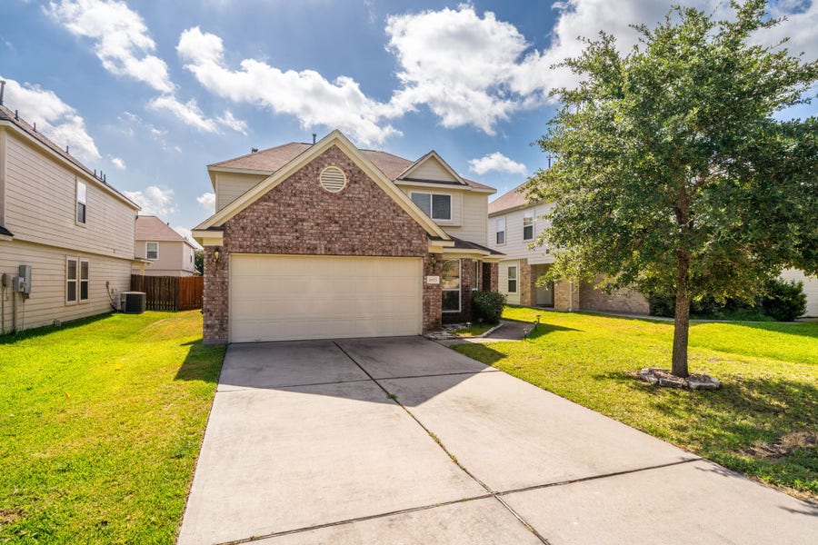 Property photo for 16823 Blackberry Lily Lane, Conroe, TX