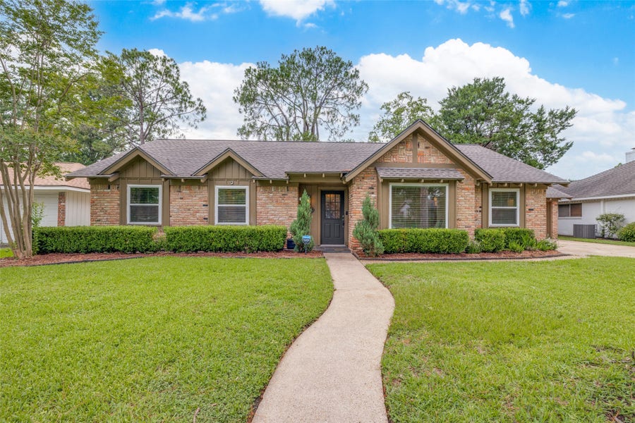 Property photo for 2615 Rosefield Drive, Houston, TX