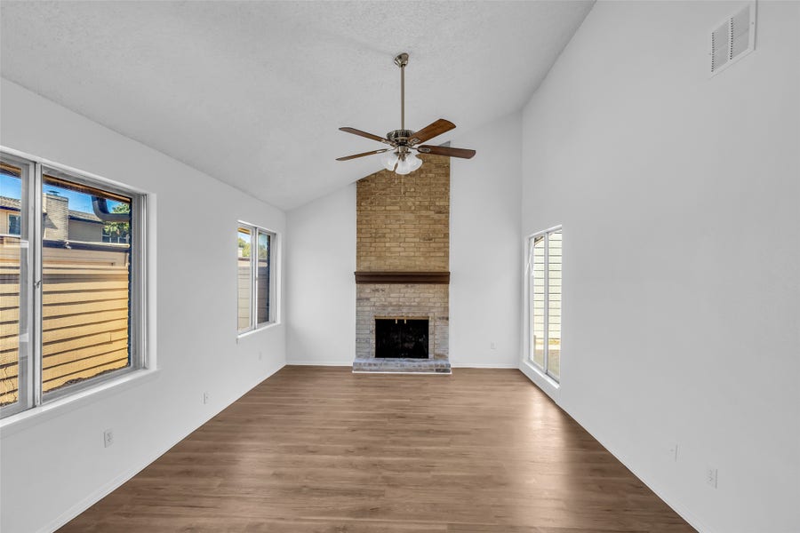 Property photo for 10387 Huntington Place Drive, #387, Houston, TX