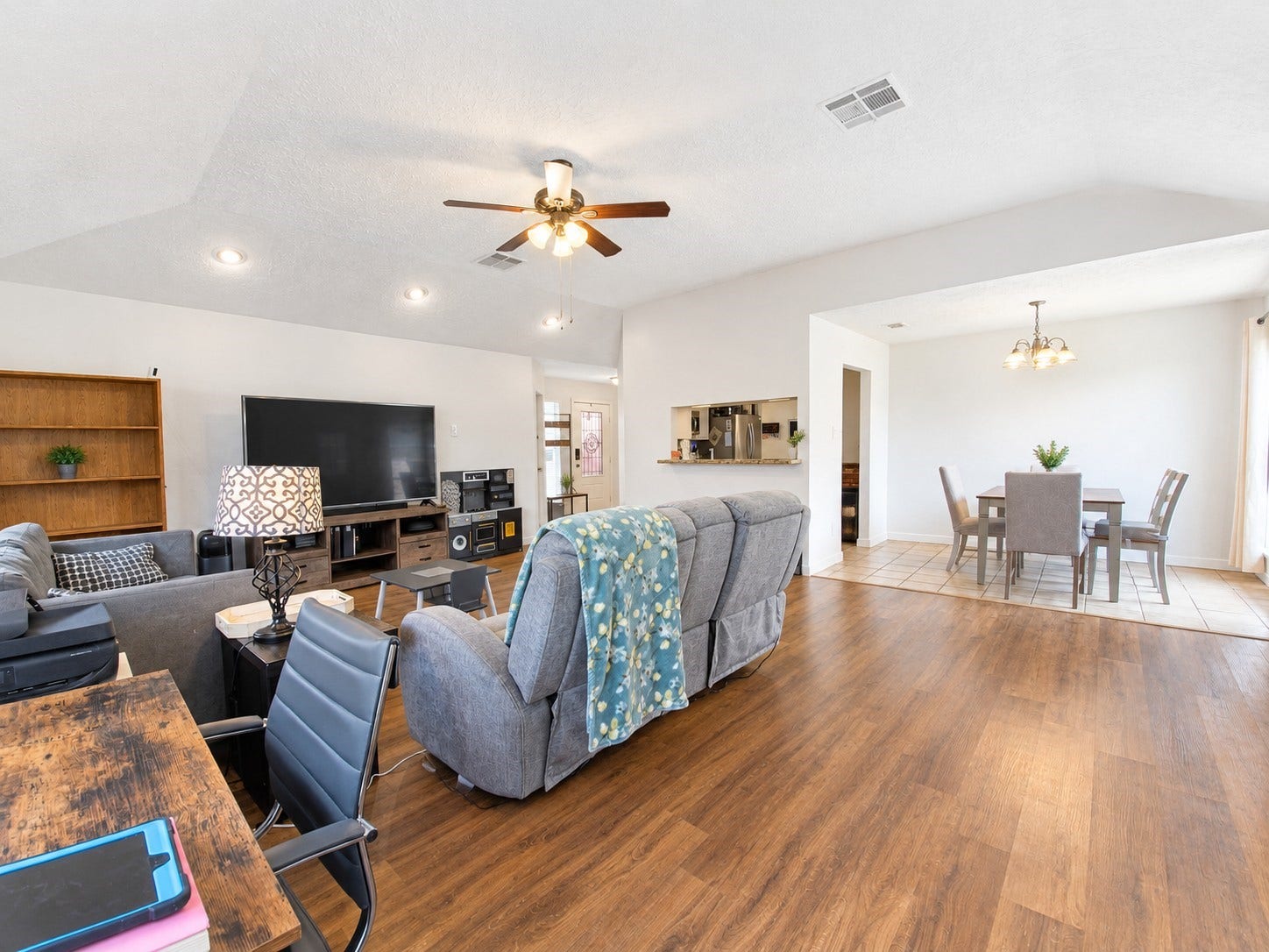 8307 Blossom Bell Lane, Houston, TX 77489 8307 Blossom Bell Lane, Houston, TX 77489