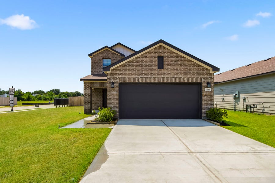 Property photo for 1885 Redwood Lane, Dayton, TX