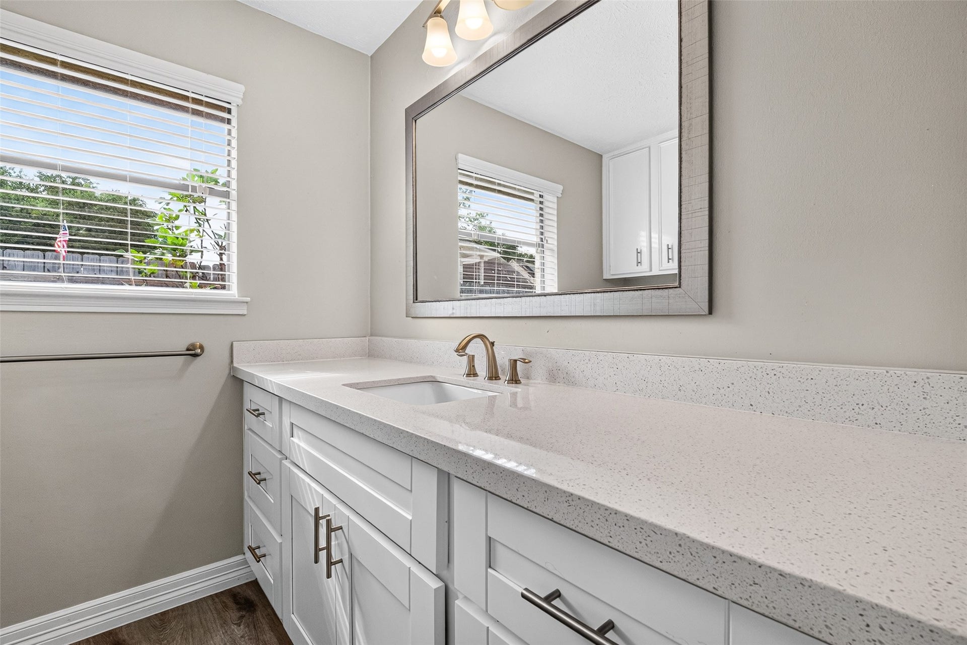 11414 Sagemeadow Lane, Houston, TX 77089 Primary bath