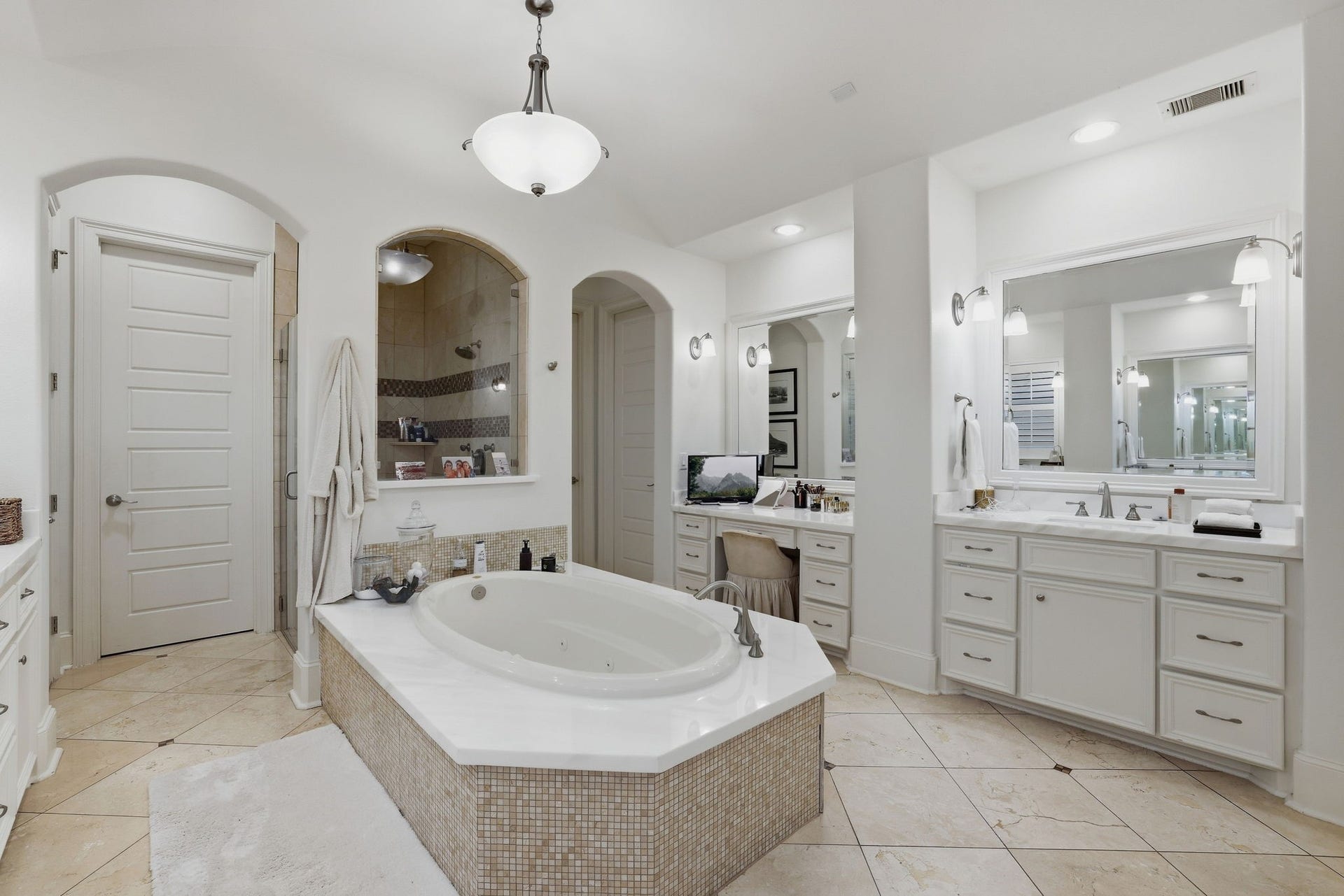 2501 Goldsmith Street, Houston, TX 77030 2501 Goldsmith Street, Houston, TX 77030
