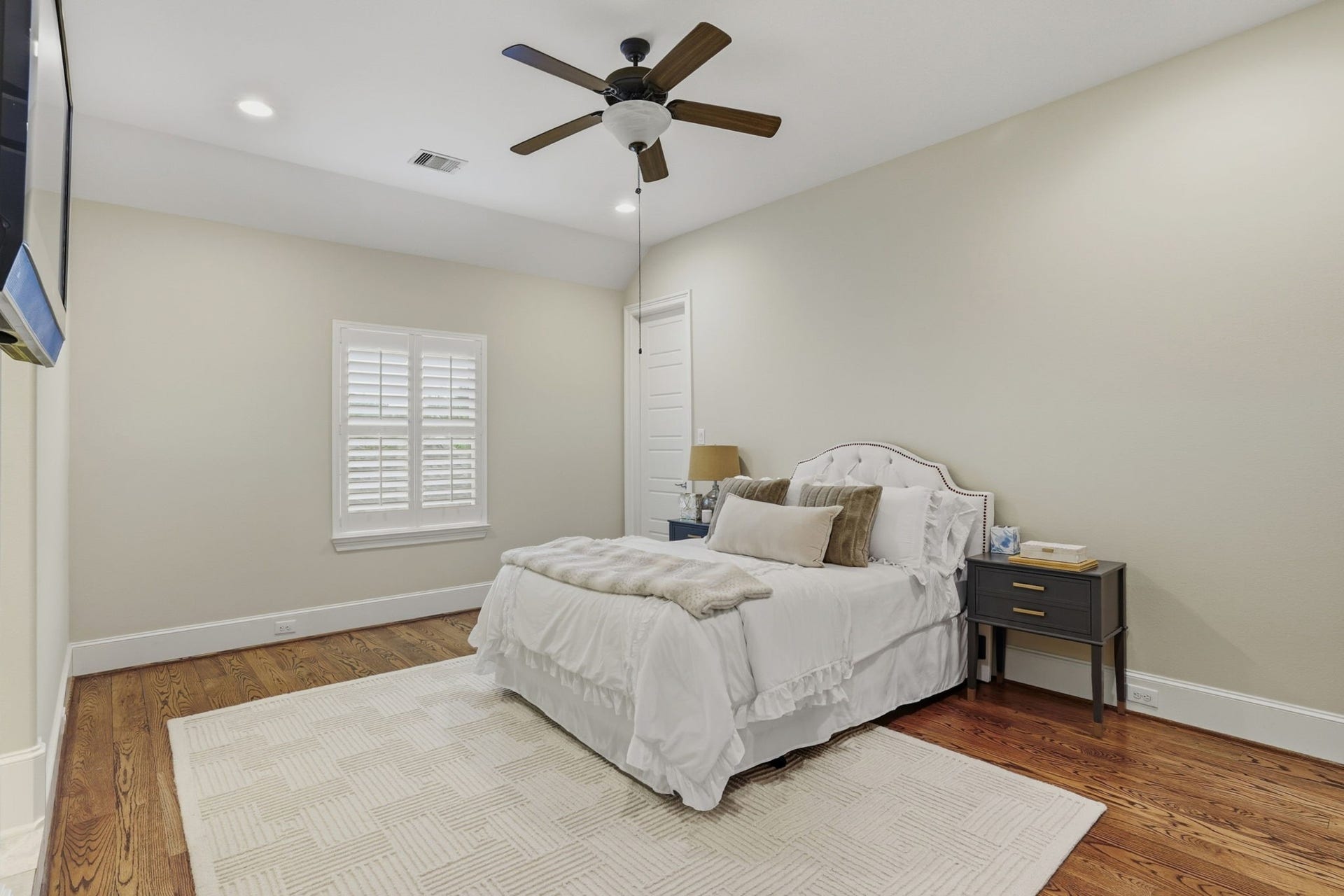 2501 Goldsmith Street, Houston, TX 77030 2501 Goldsmith Street, Houston, TX 77030