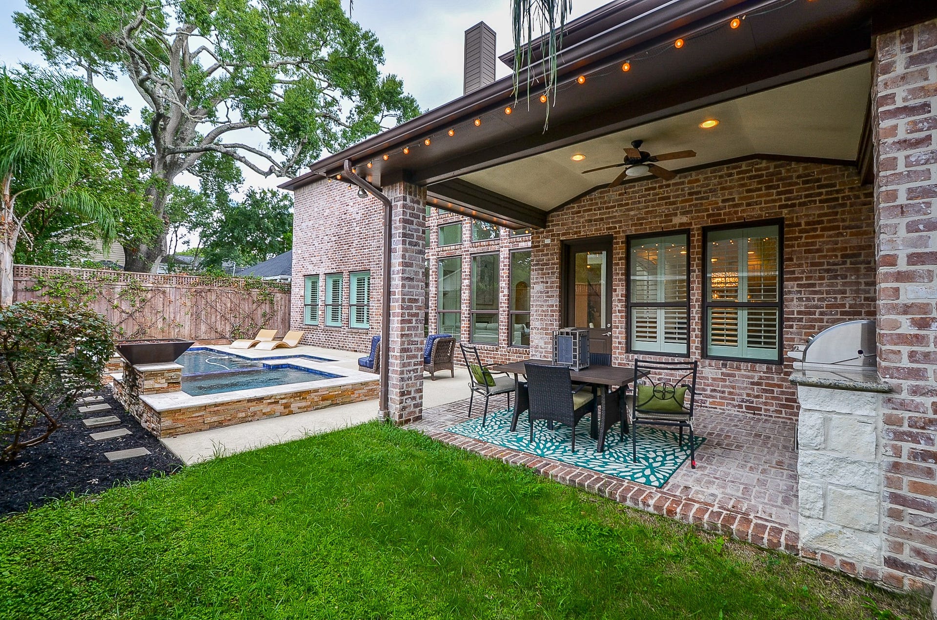 2501 Goldsmith Street, Houston, TX 77030 2501 Goldsmith Street, Houston, TX 77030