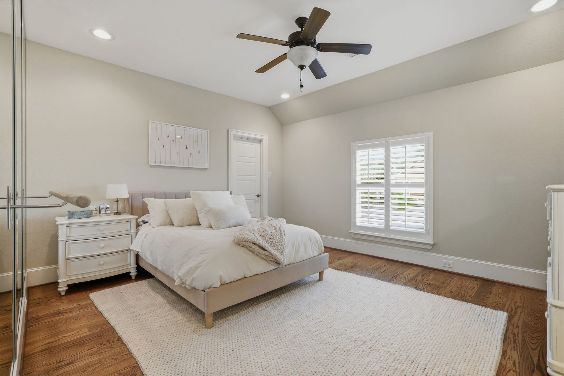 2501 Goldsmith Street, Houston, TX 77030 2501 Goldsmith Street, Houston, TX 77030