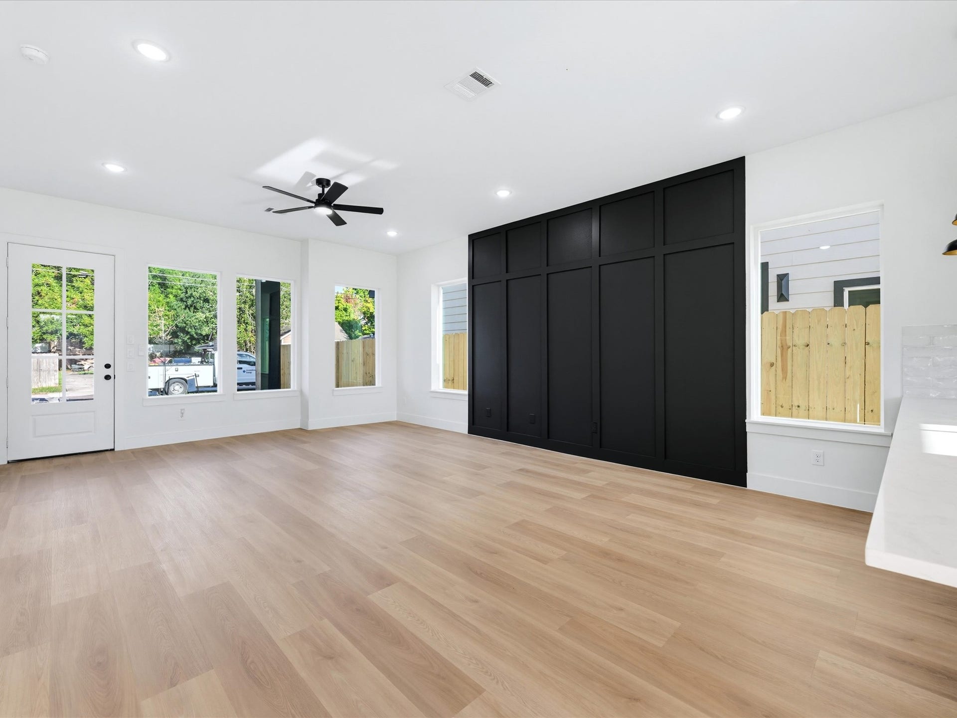 9119 Henrietta Street, #A/B, Houston, TX 77088 The spacious living area offers endless possibilities for furniture placement, making it
easy to create a comfortable gathering space.