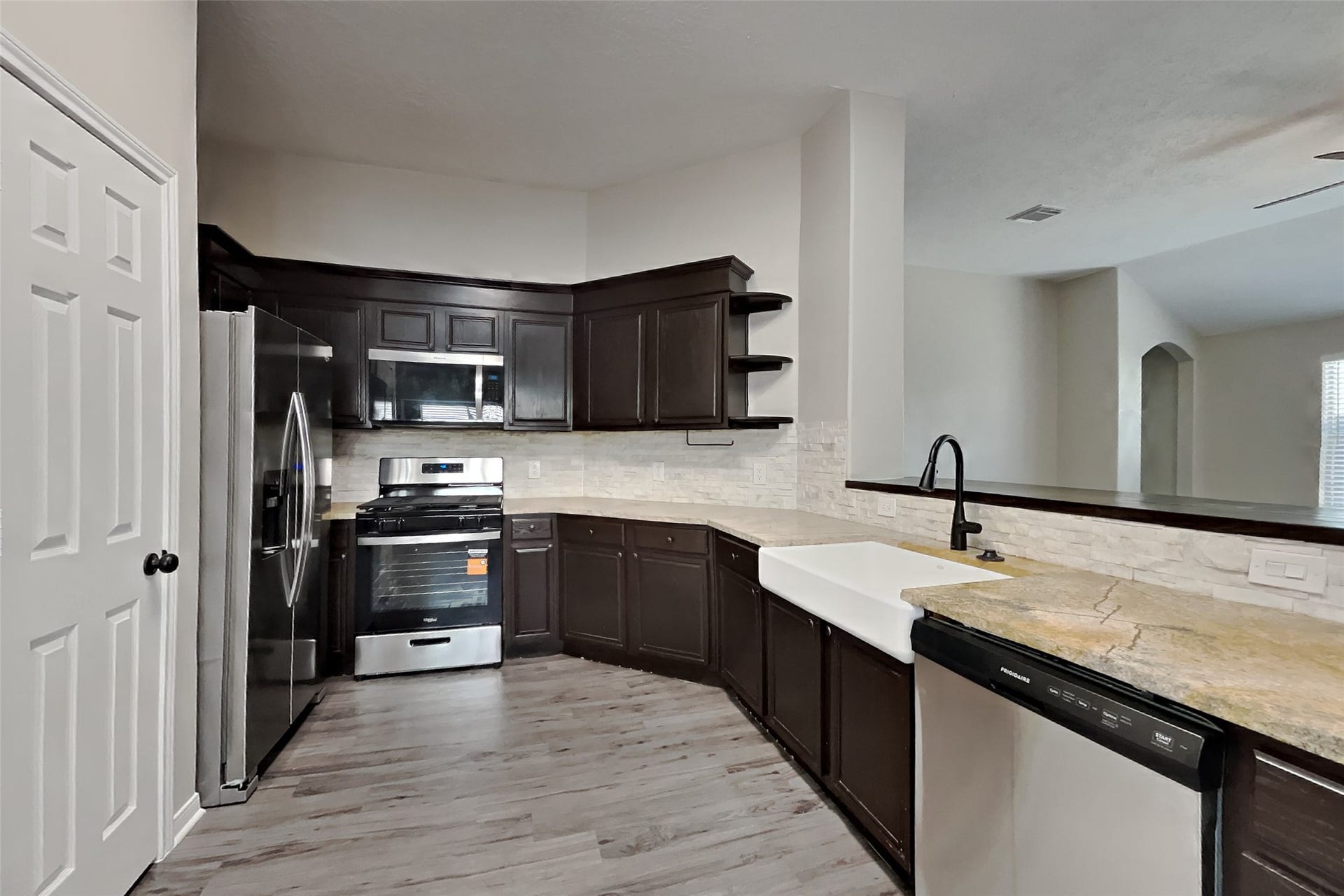 21510 Forest Colony Drive, Porter, TX 77365 21510 Forest Colony Drive, Porter, TX 77365