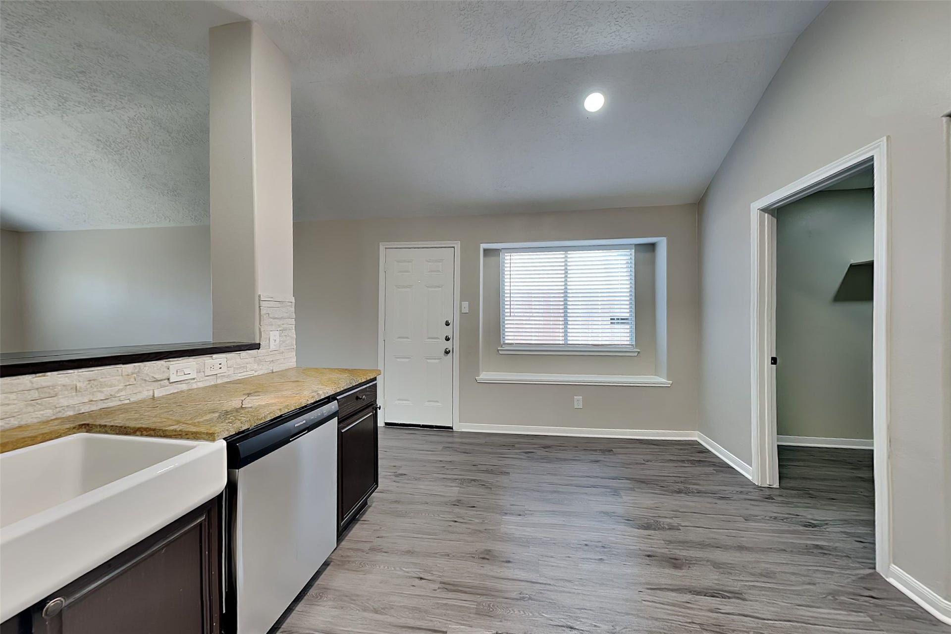21510 Forest Colony Drive, Porter, TX 77365 21510 Forest Colony Drive, Porter, TX 77365