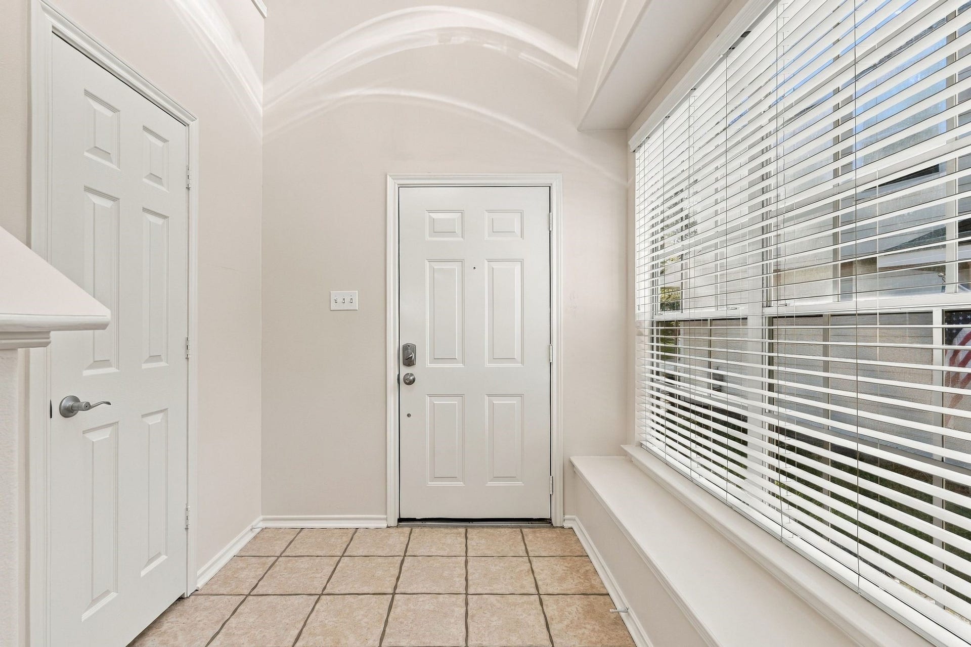142 N Camellia Grove Circle, The Woodlands, TX 77382 142 N Camellia Grove Circle, The Woodlands, TX 77382