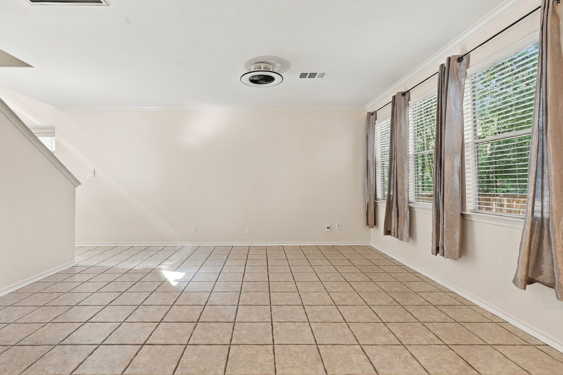 142 N Camellia Grove Circle, The Woodlands, TX 77382 142 N Camellia Grove Circle, The Woodlands, TX 77382