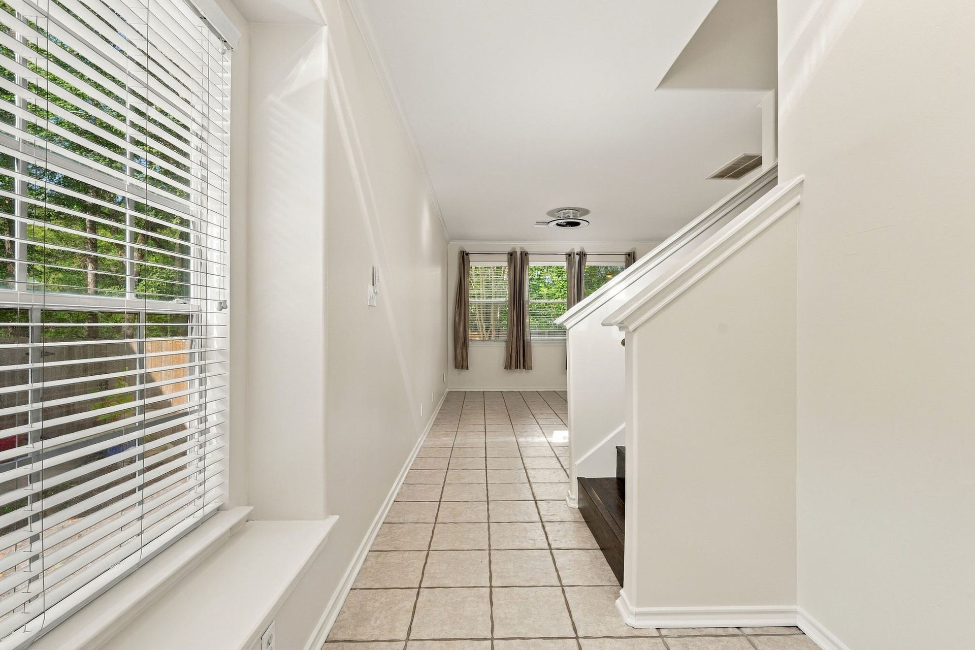 142 N Camellia Grove Circle, The Woodlands, TX 77382 142 N Camellia Grove Circle, The Woodlands, TX 77382