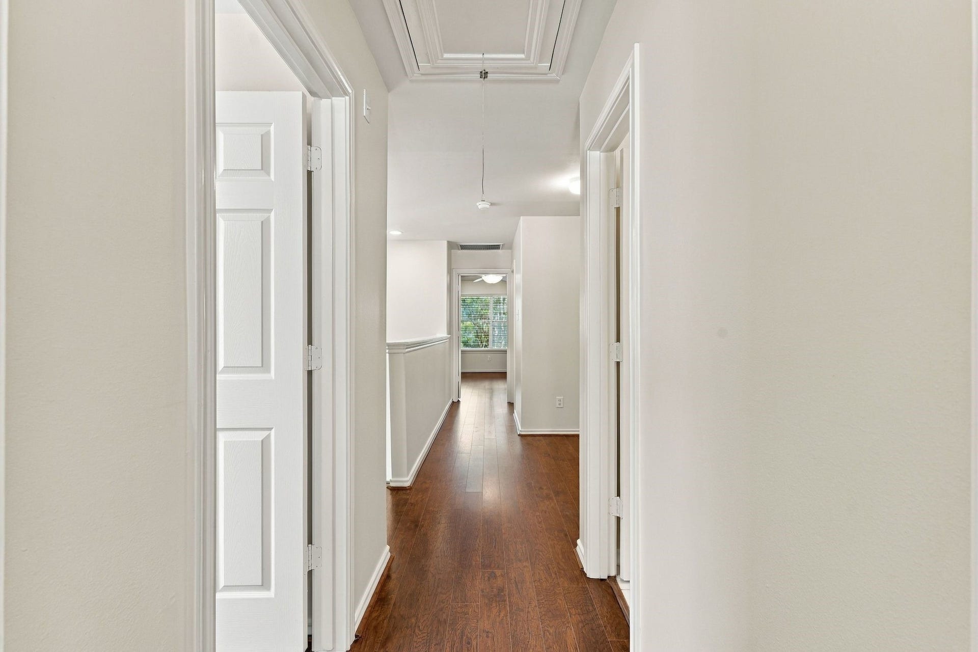 142 N Camellia Grove Circle, The Woodlands, TX 77382 142 N Camellia Grove Circle, The Woodlands, TX 77382