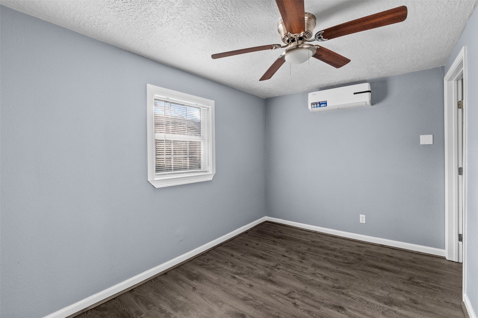 4126 Paladino Street, #4130, Bacliff, TX 77518 4126 Paladino Street, #4130, Bacliff, TX 77518