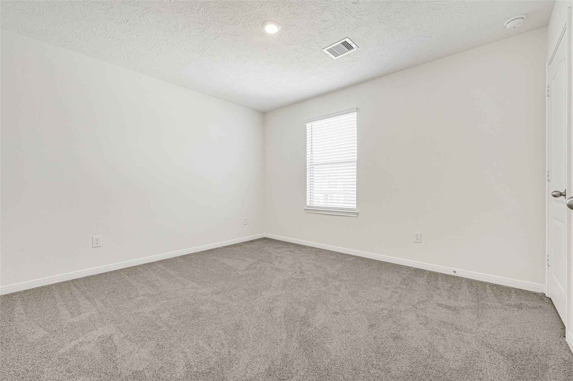 5510 Blackbird Lane, Hitchcock, TX 77563 5510 Blackbird Lane, Hitchcock, TX 77563
