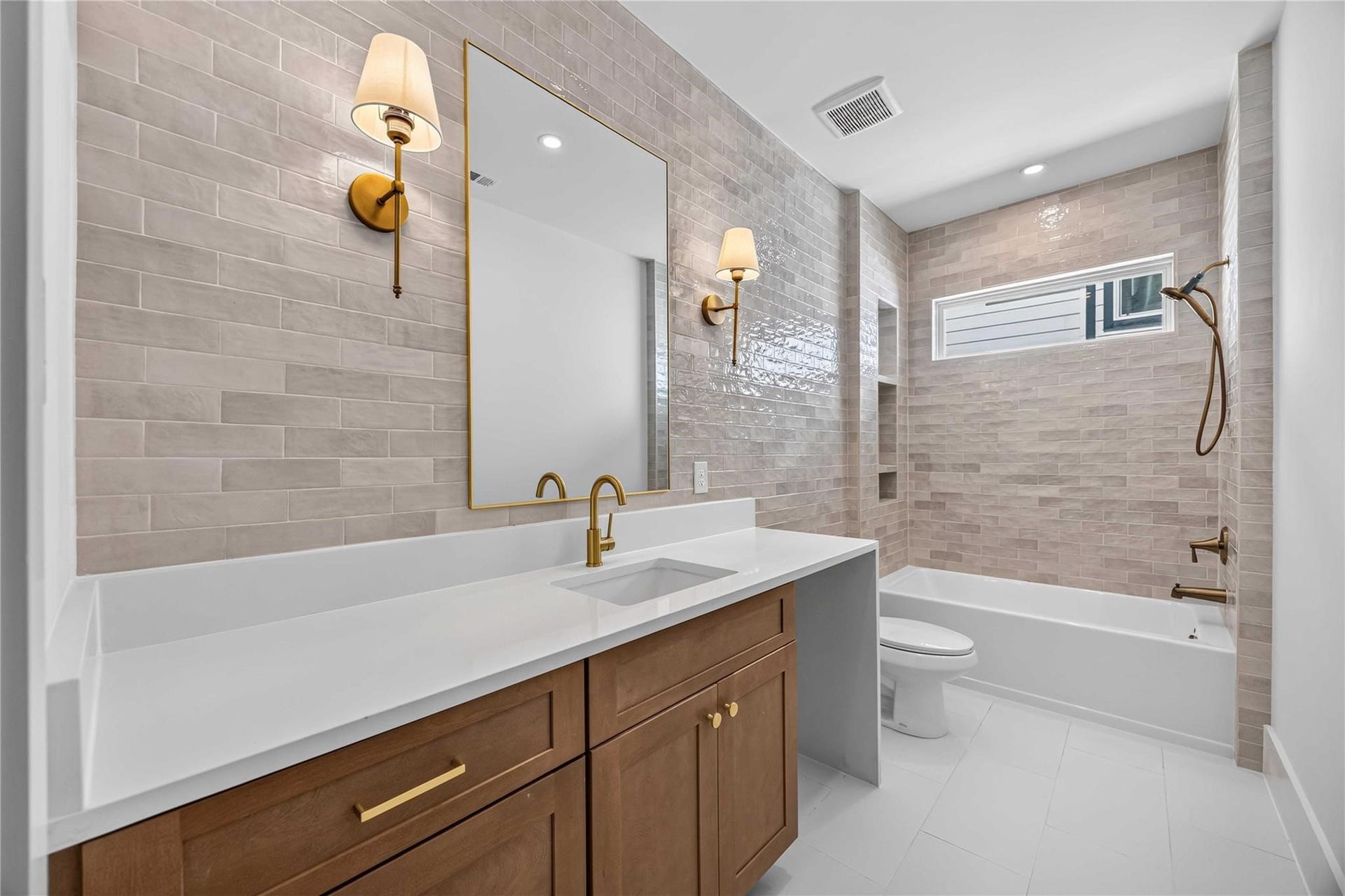 7817 Sandy Street, #B, Houston, TX 77028 7817 Sandy Street, #B, Houston, TX 77028