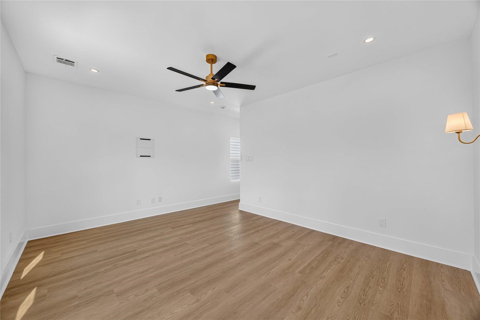 7817 Sandy Street, #B, Houston, TX 77028 7817 Sandy Street, #B, Houston, TX 77028