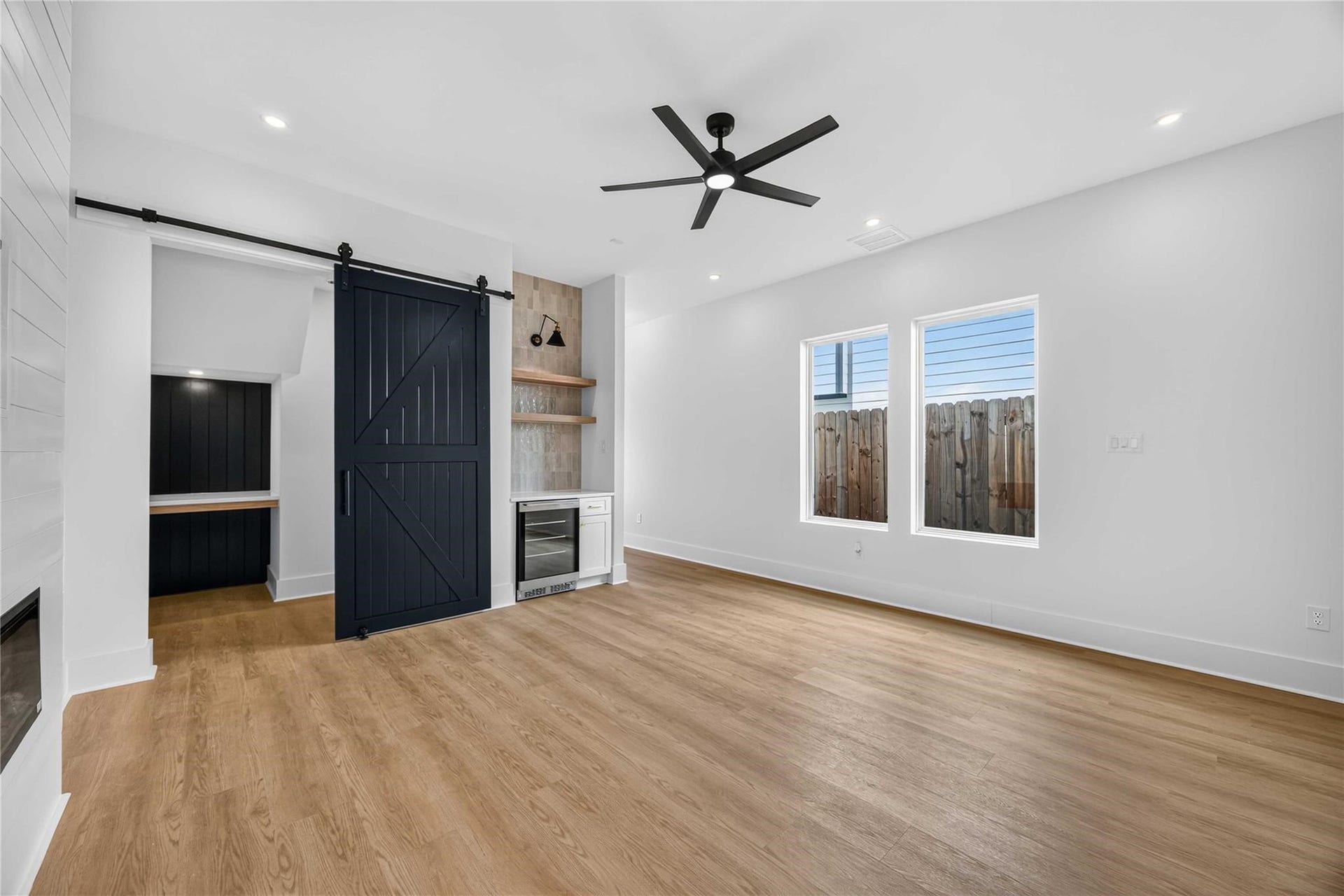 7817 Sandy Street, #B, Houston, TX 77028 7817 Sandy Street, #B, Houston, TX 77028