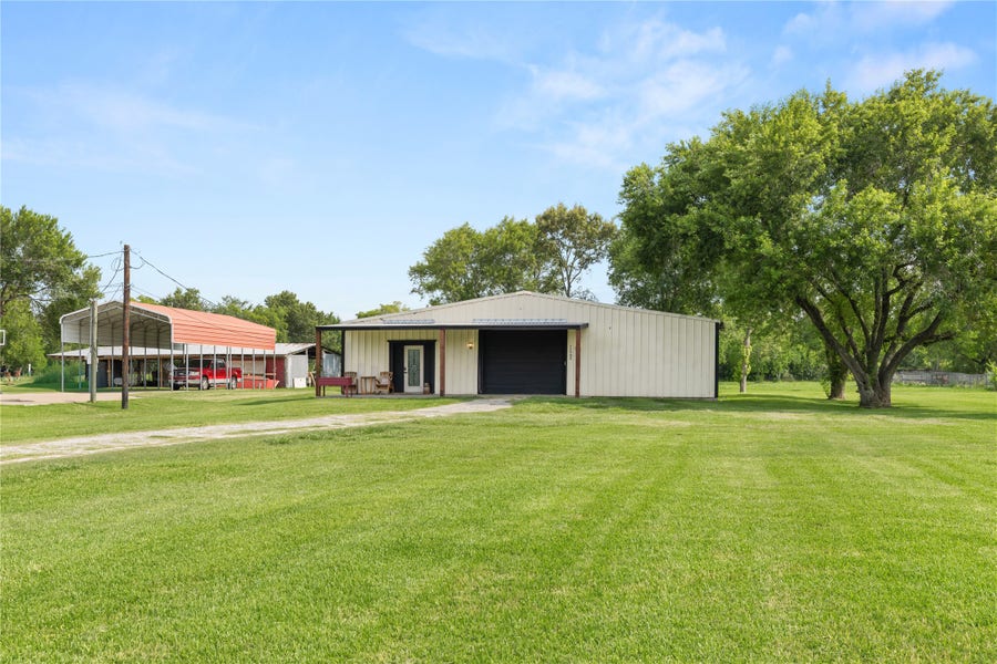 Property photo for 11703 N H Street, La Porte, TX