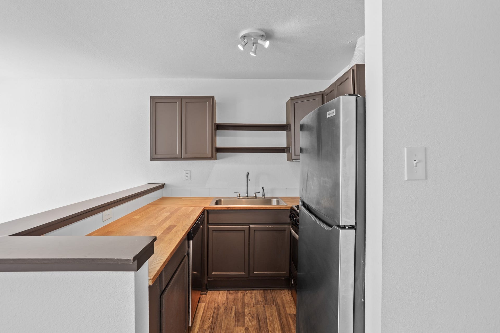 1408 Hughes Street, #11, Houston, TX 77023 Butcher block countertops for gourmet food prep.