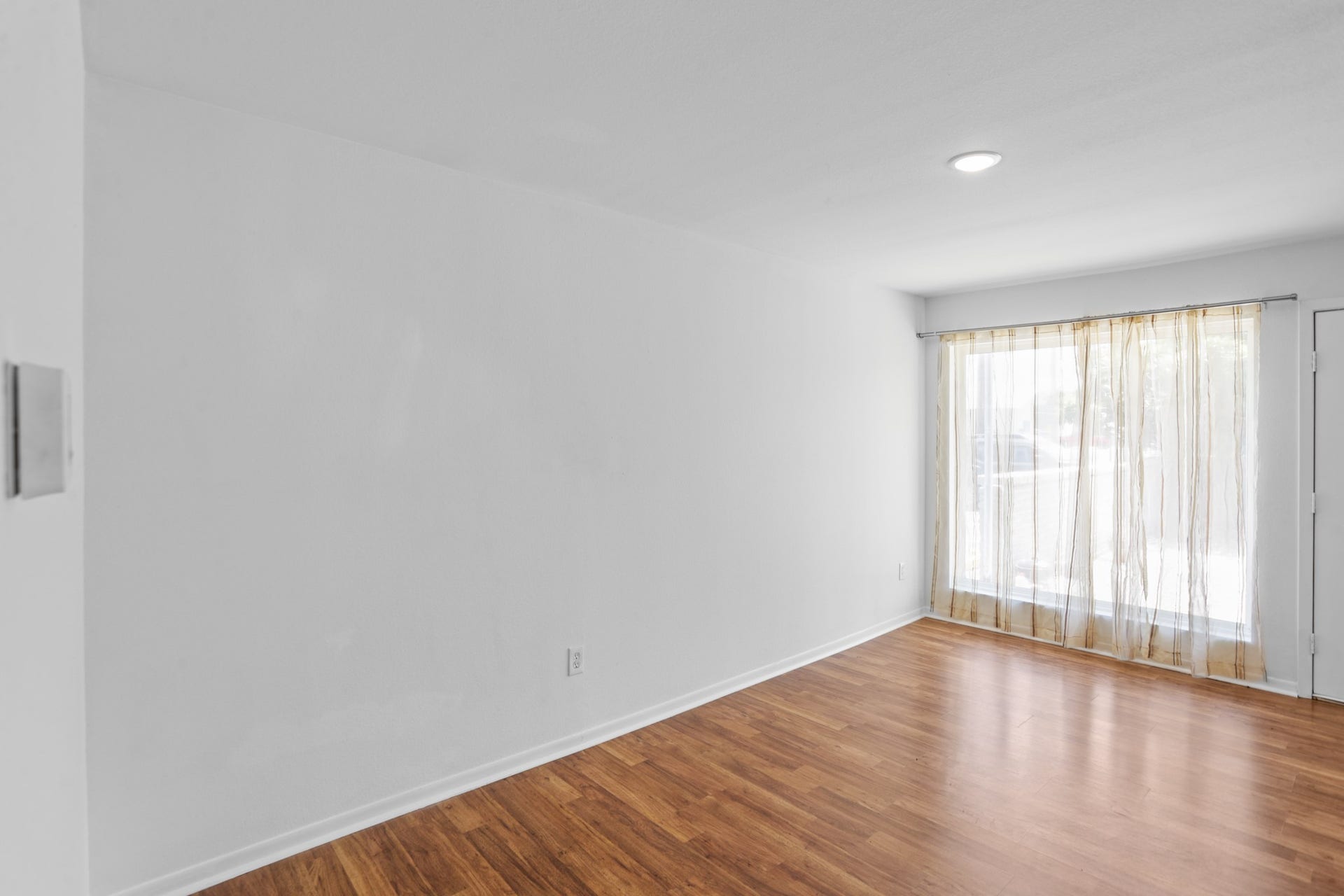 1408 Hughes Street, #11, Houston, TX 77023 Lots of natural light in the living area.