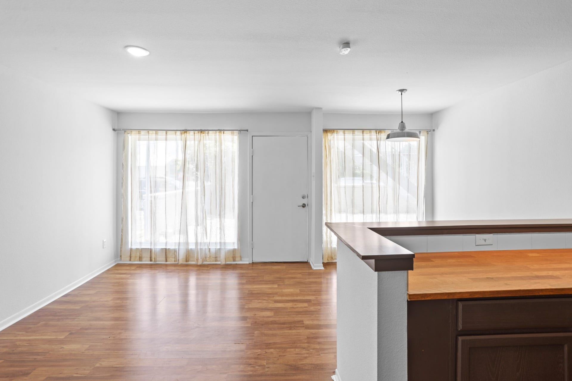 1408 Hughes Street, #11, Houston, TX 77023 1408 Hughes Street, #11, Houston, TX 77023