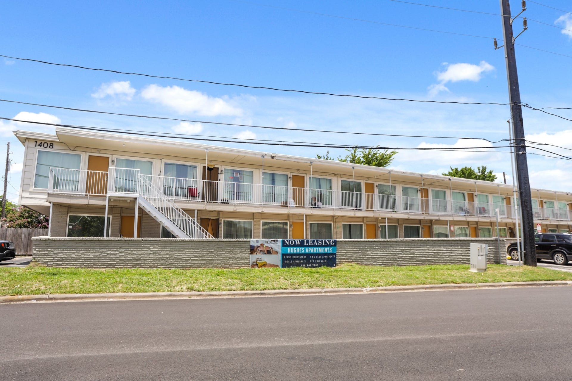 1408 Hughes Street, #11, Houston, TX 77023 Welcome home to 1408 Hughes in Dissen Heights!