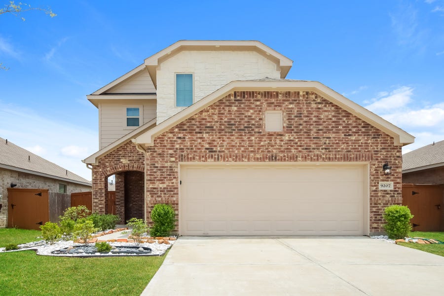 Property photo for 9207 Penfield Drive, Rosharon, TX