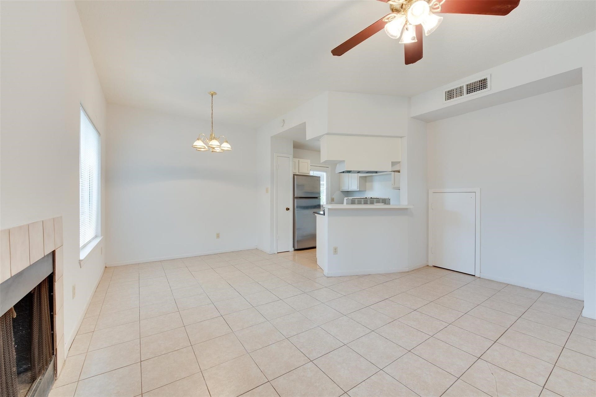 8320 Wild Rose Street, #7B, Houston, TX 77083 8320 Wild Rose Street, #7B, Houston, TX 77083