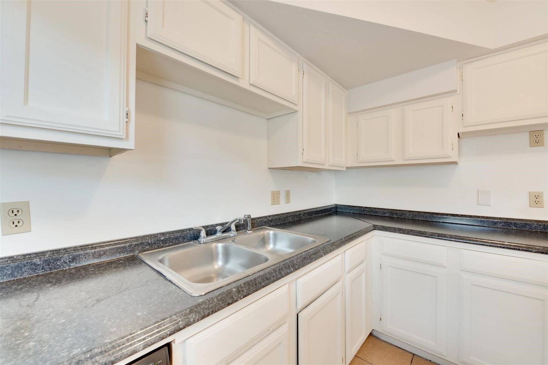 8320 Wild Rose Street, #7B, Houston, TX 77083 8320 Wild Rose Street, #7B, Houston, TX 77083