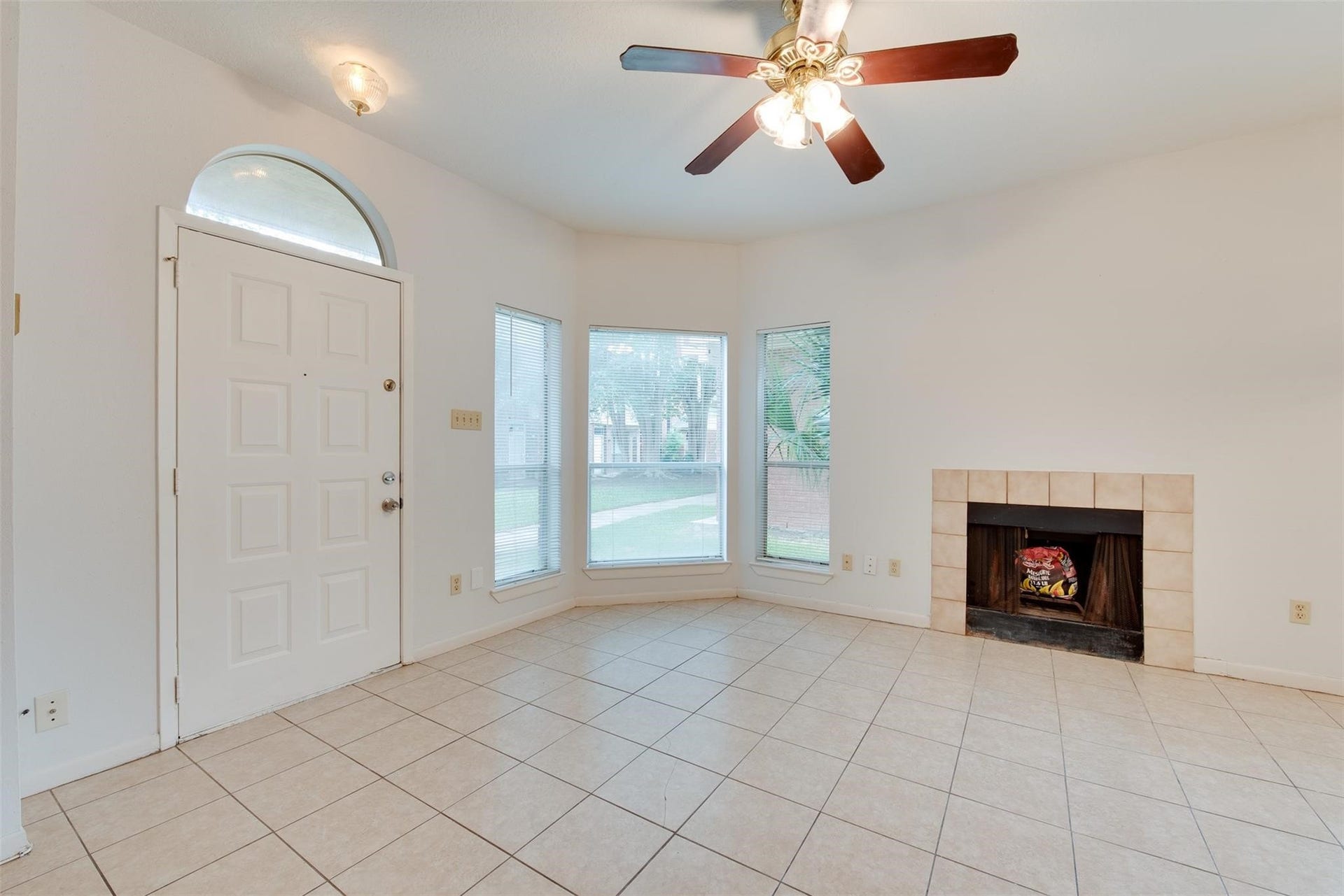8320 Wild Rose Street, #7B, Houston, TX 77083 8320 Wild Rose Street, #7B, Houston, TX 77083