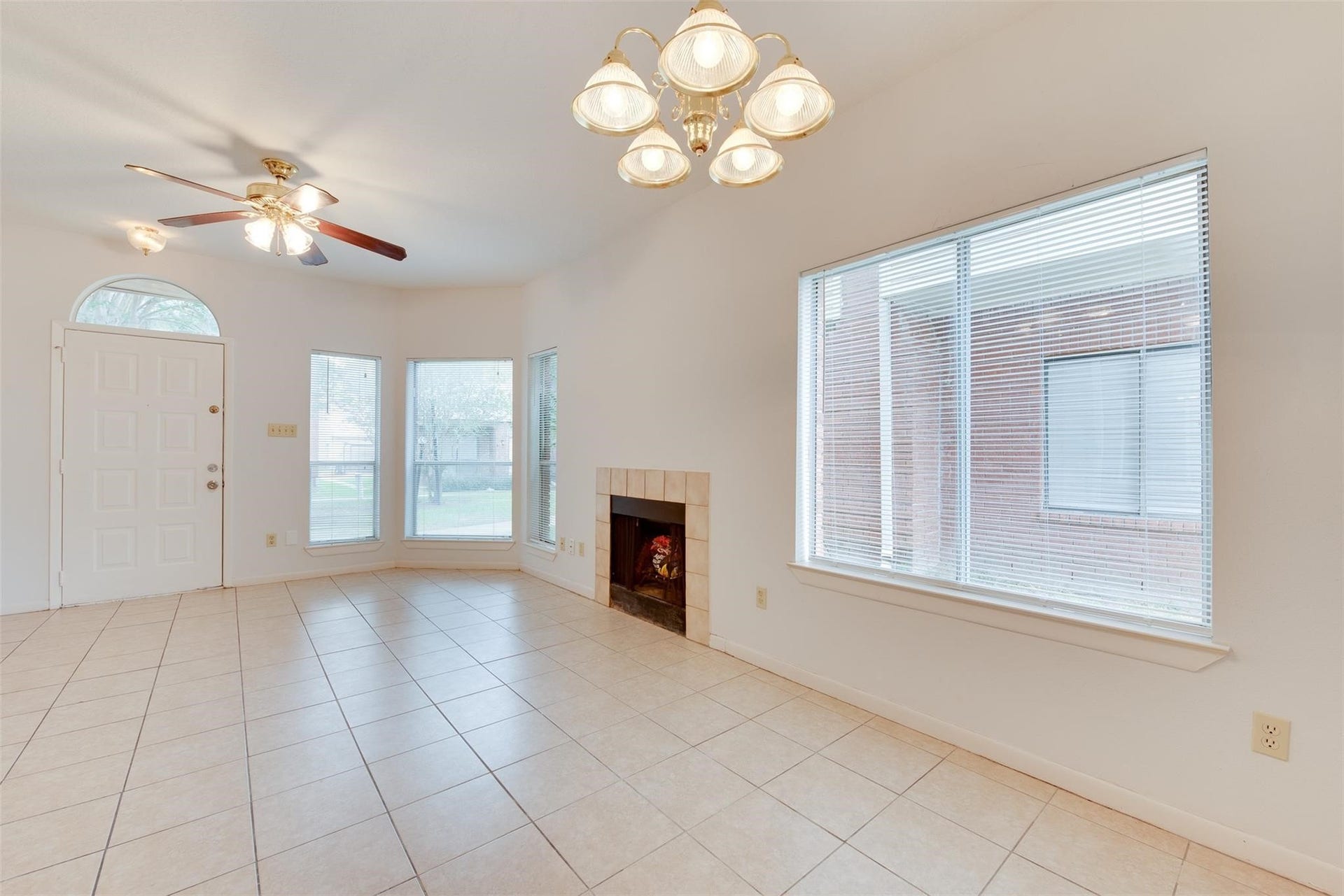 8320 Wild Rose Street, #7B, Houston, TX 77083 8320 Wild Rose Street, #7B, Houston, TX 77083