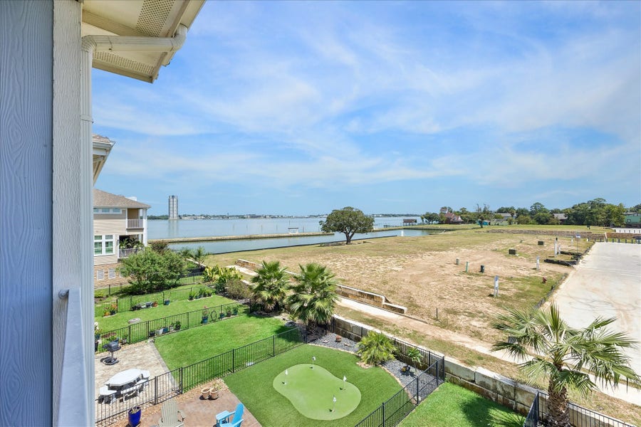 Property photo for 1420 Veranda Mist, League City, TX