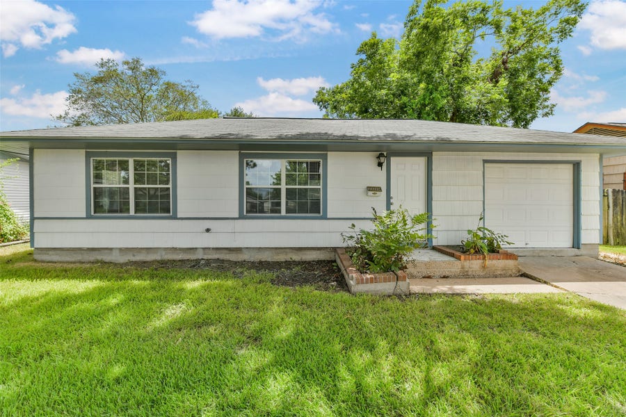 Property photo for 1114 Valerie Avenue, Pasadena, TX