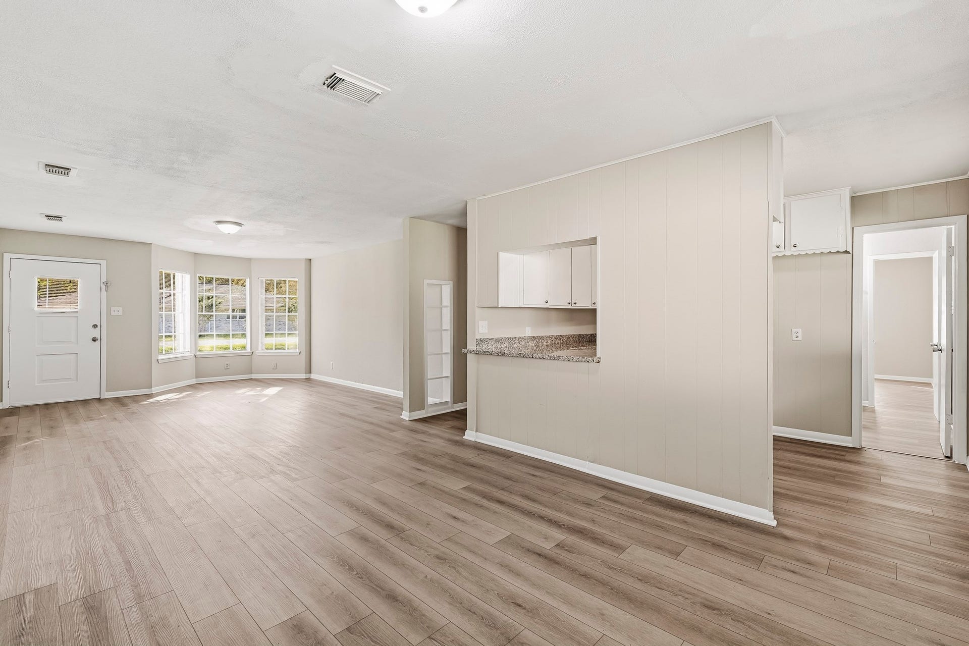 807 Texas Avenue, League City, TX 77573 807 Texas Avenue, League City, TX 77573