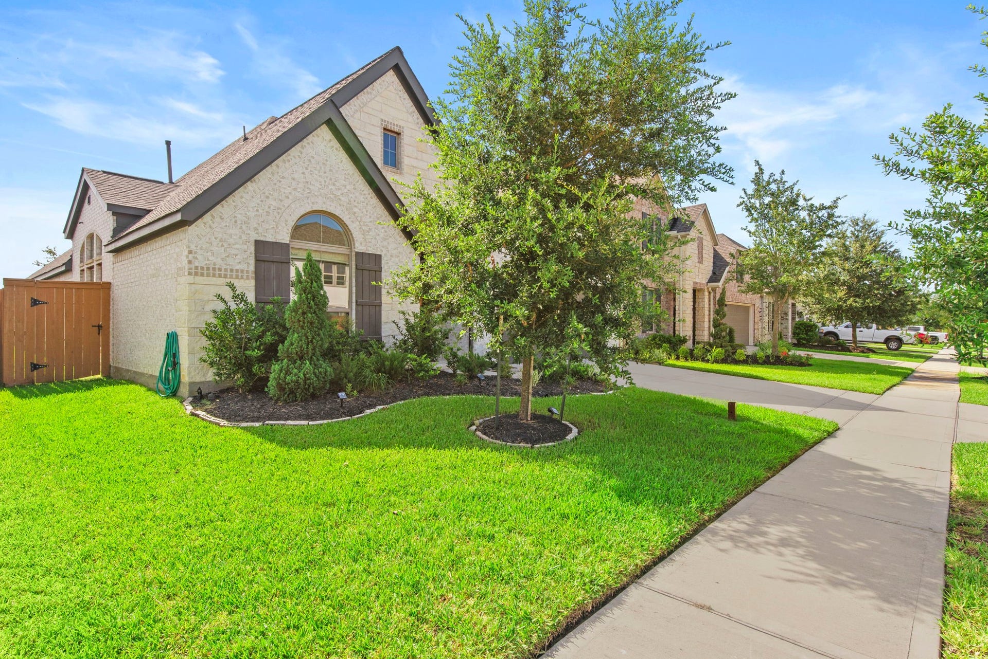 15818 Weston Ridge Drive, Humble, TX 77346