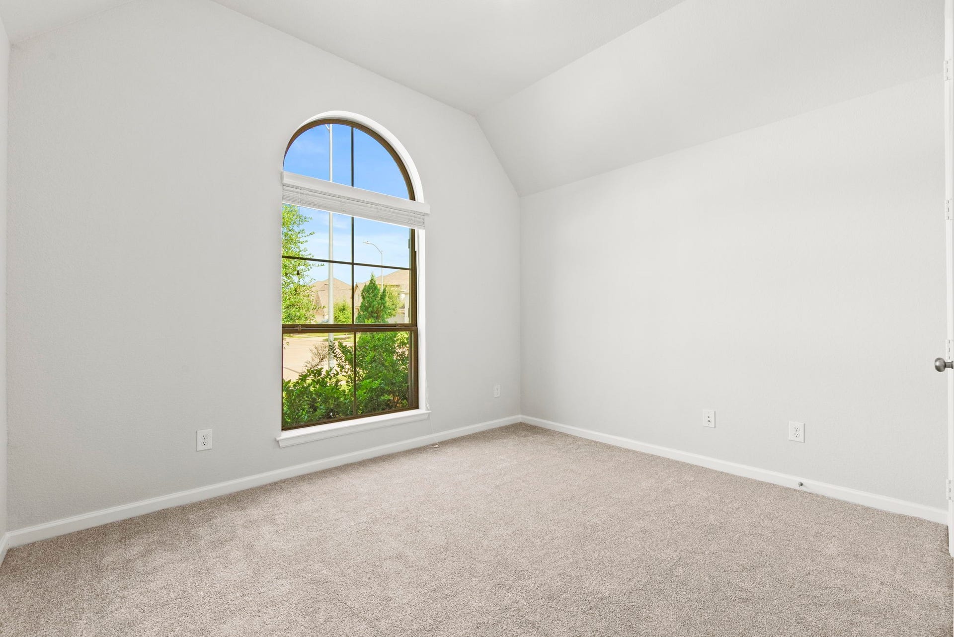 15818 Weston Ridge Drive, Humble, TX 77346