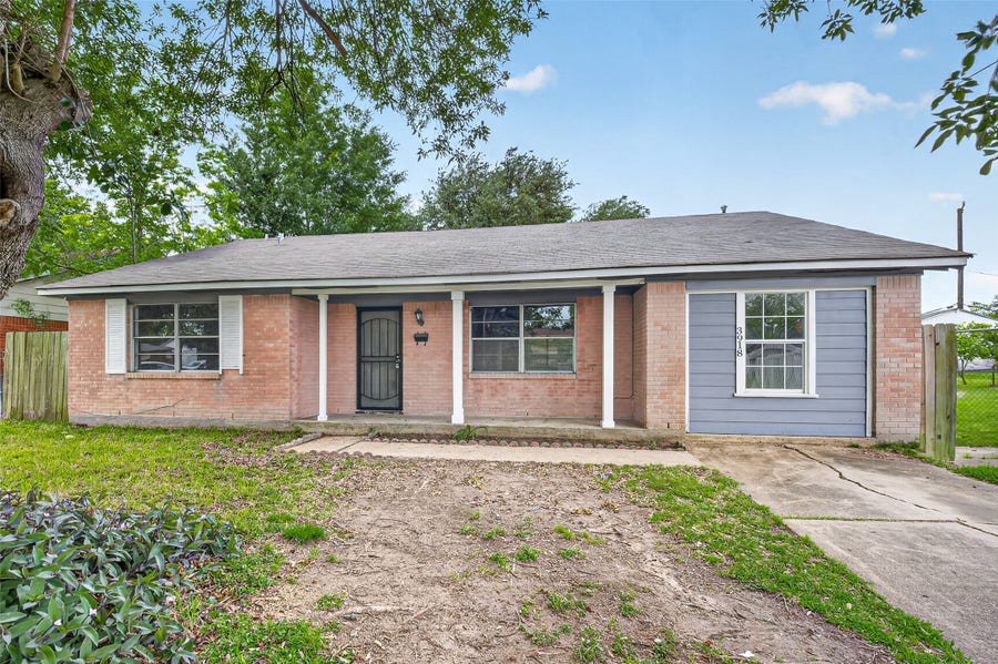 Property photo for 3918 Tavenor Lane, Houston, TX