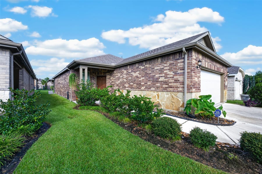 Property photo for 234 Flaxen Chestnut, Spring, TX