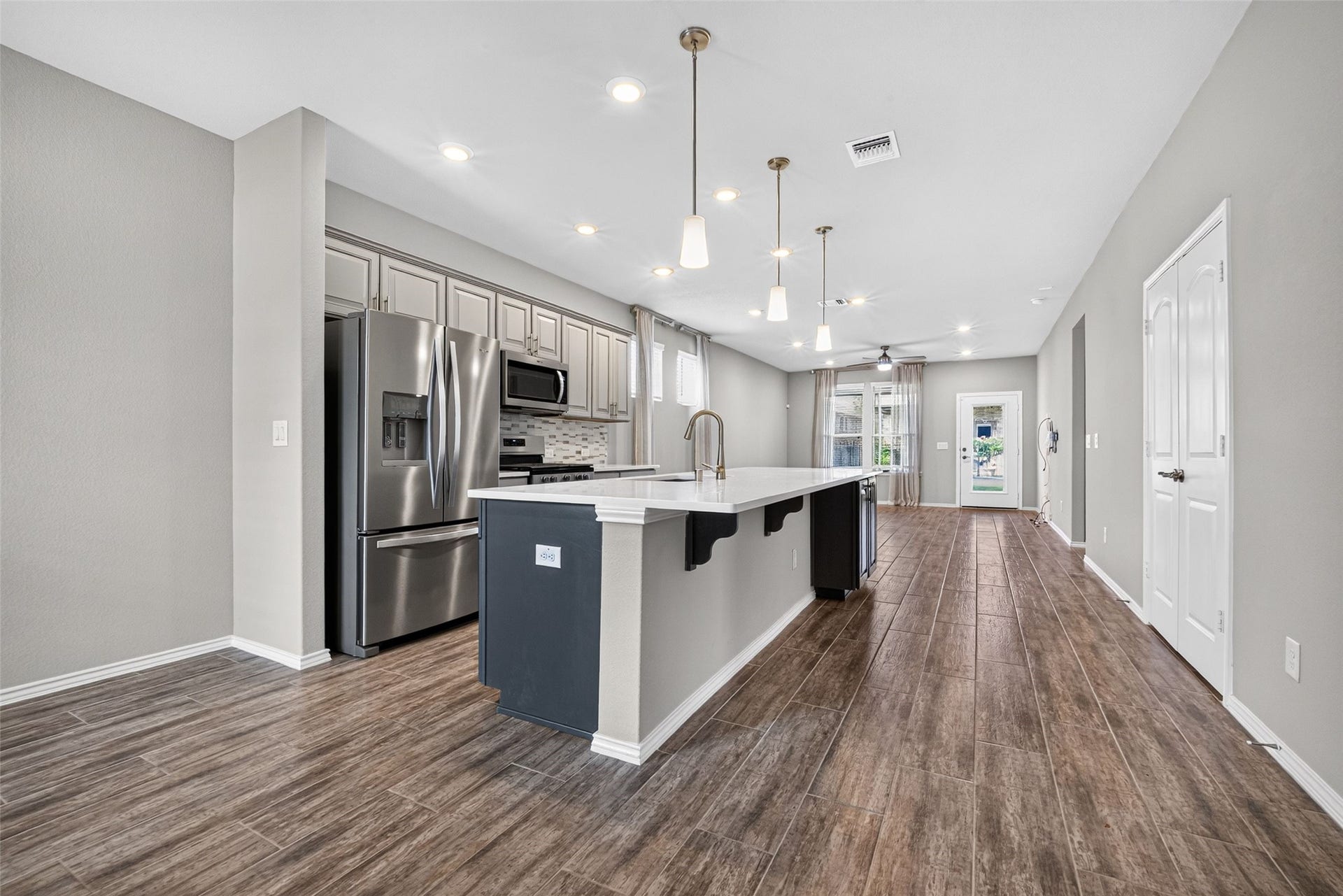 234 Flaxen Chestnut, Spring, TX 77382