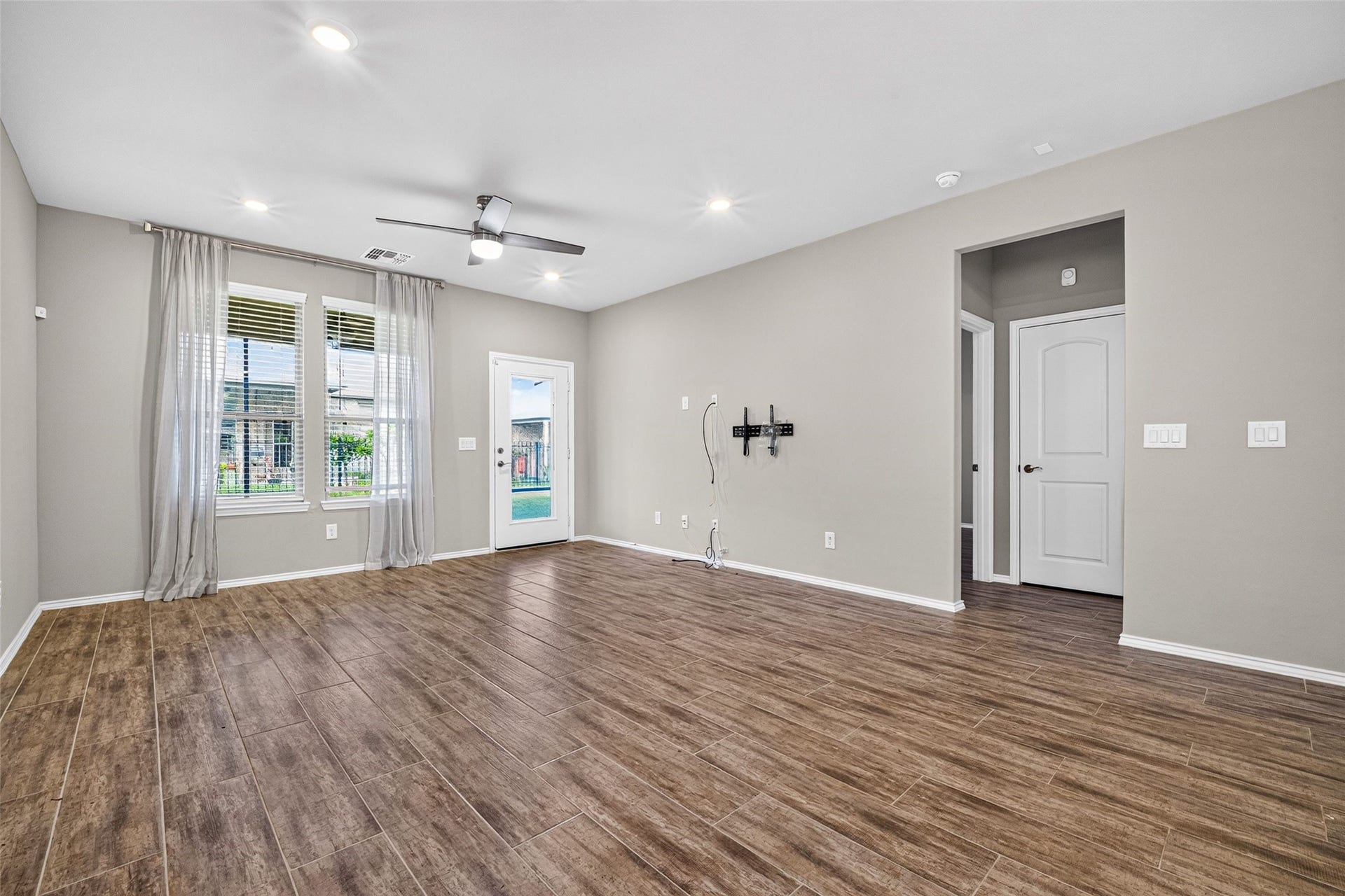 234 Flaxen Chestnut, Spring, TX 77382