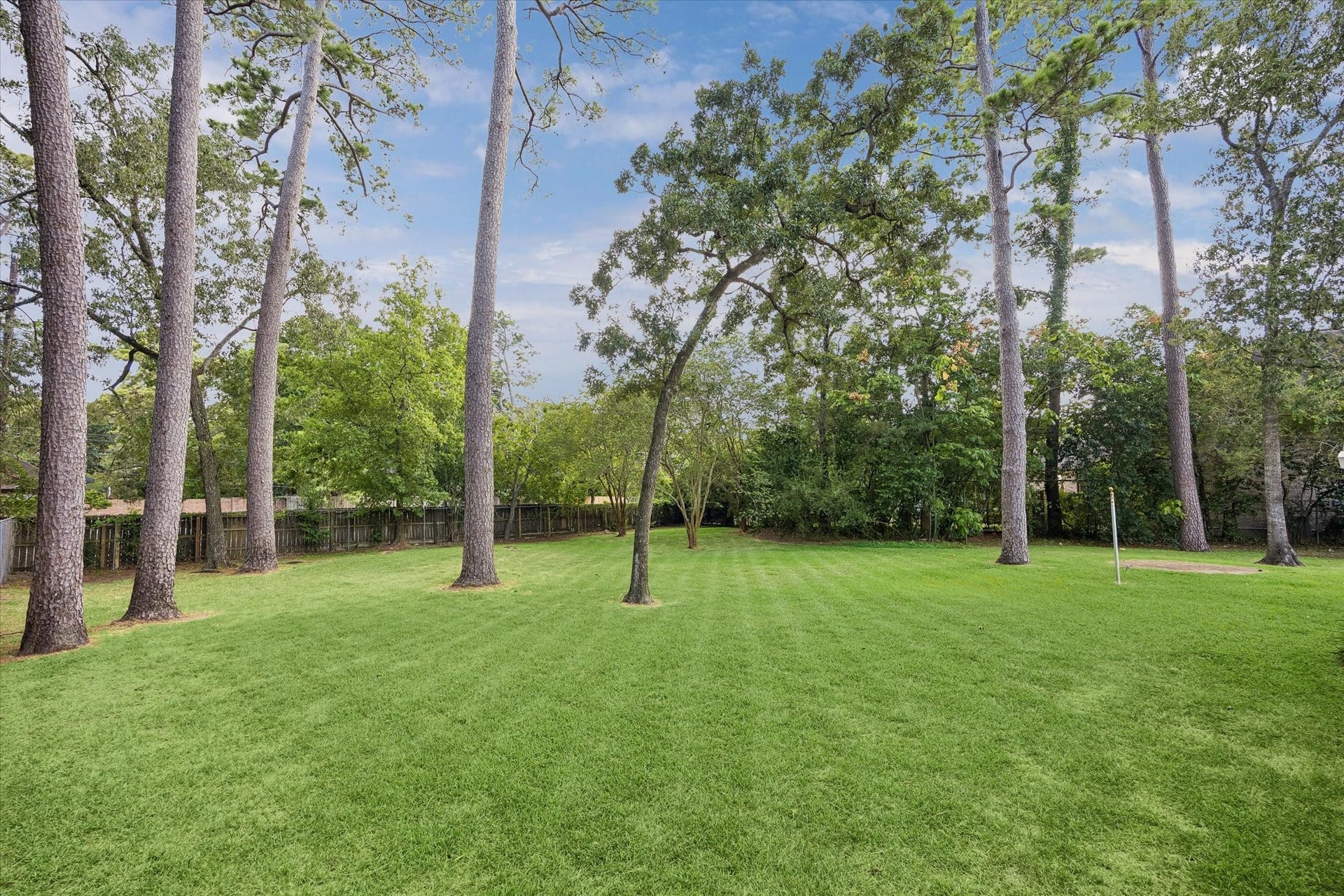 711 Echo Lane, Houston, TX 77024