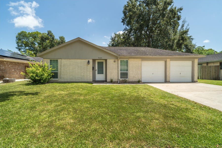 Property photo for 9405 Vicksburg Avenue, Texas City, TX