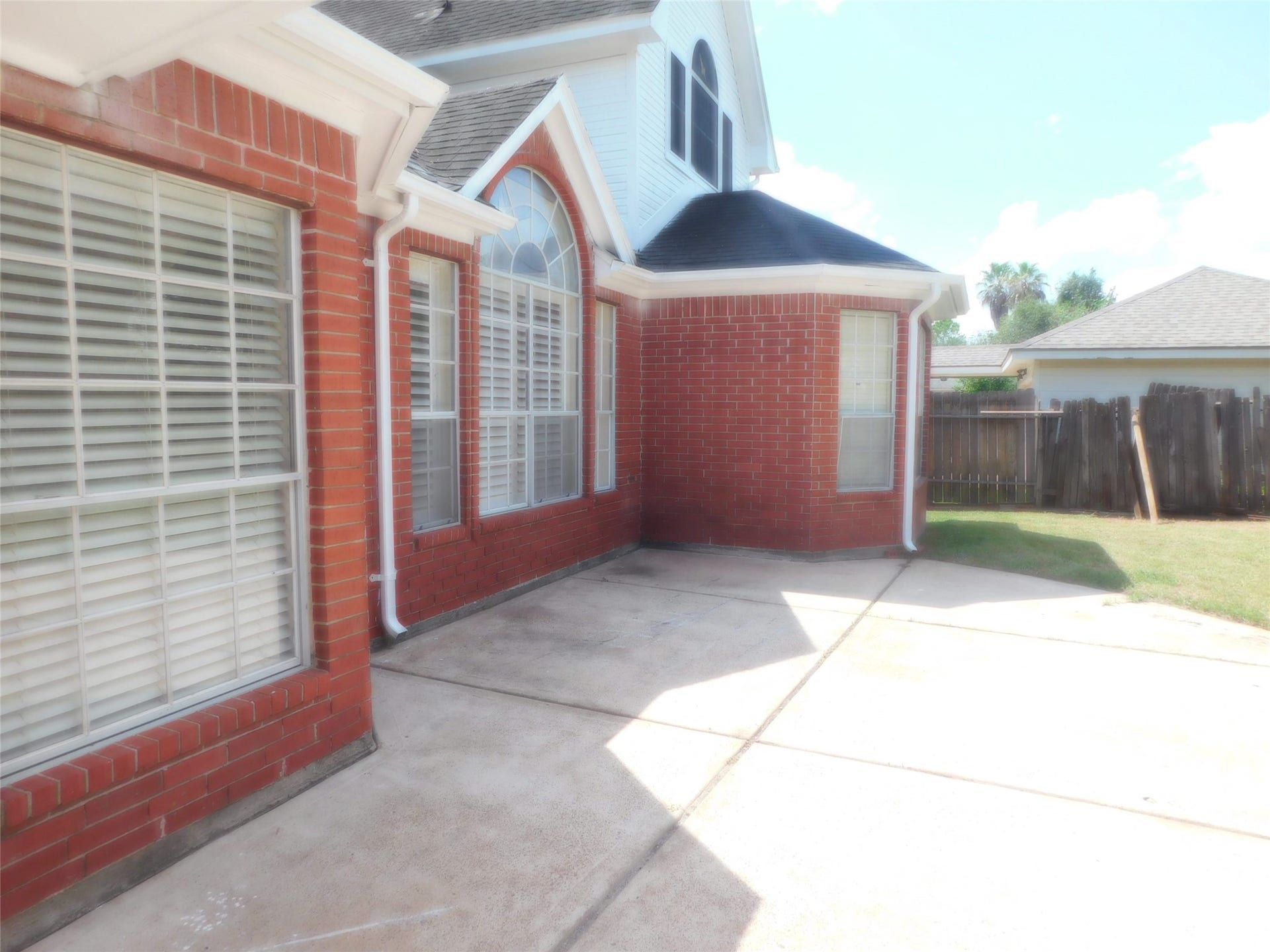 3311 Waters Way Drive, Sugar Land, TX 77478 3311 Waters Way Drive, Sugar Land, TX 77478