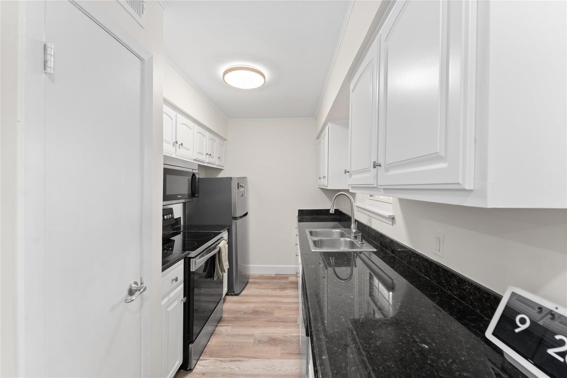 8223 Kingsbrook Road, #212, Houston, TX 77024 8223 Kingsbrook Road, #212, Houston, TX 77024