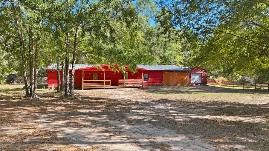 Property photo for 2020 White Buck Court, Cleveland, TX