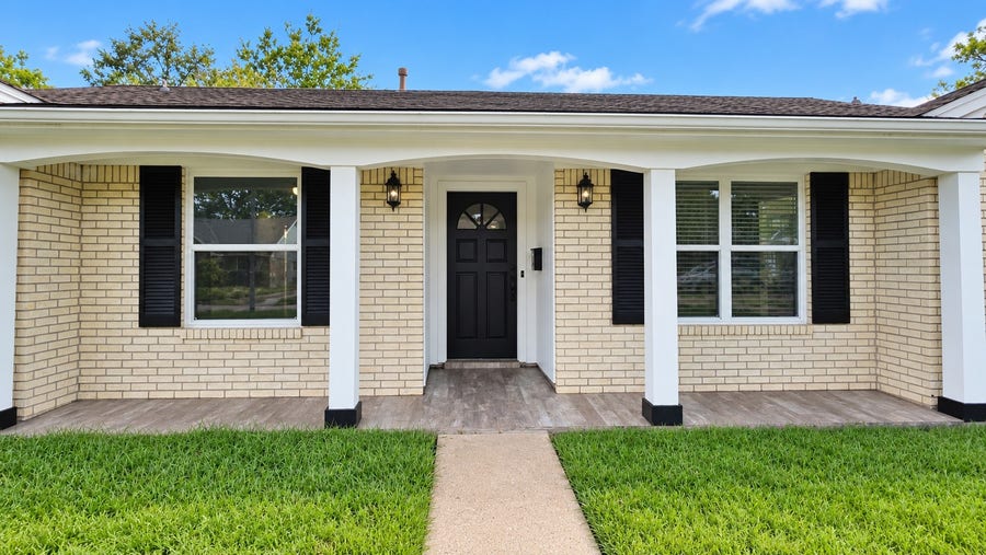 Property photo for 5527 Wigton Drive, Houston, TX