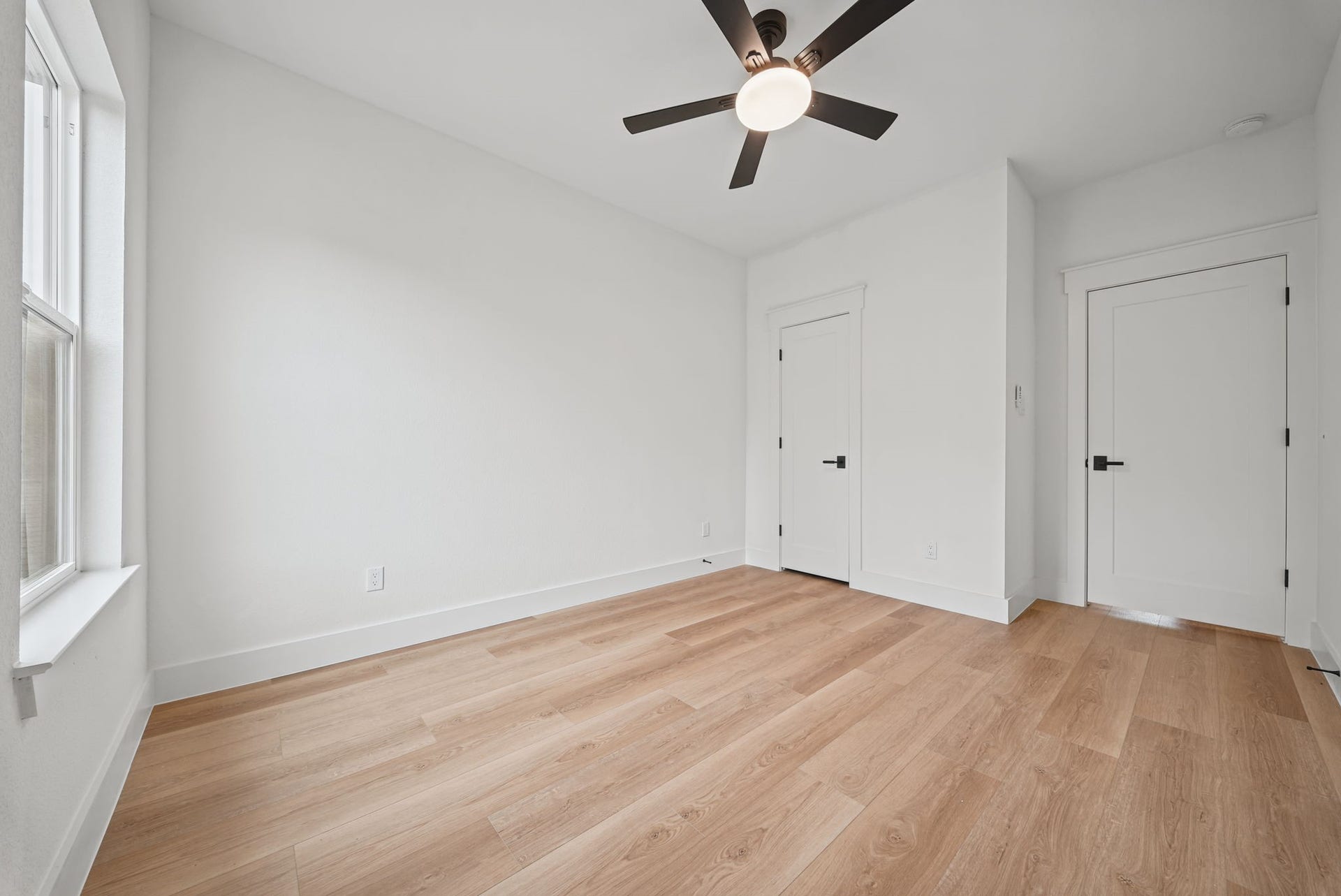 5601 Nielan Street, #B, Houston, TX 77028 Guest Room 2
