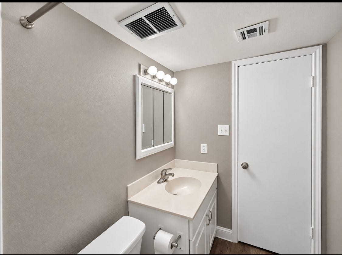 3500 Tangle Brush Drive, #104, The Woodlands, TX 77381 3500 Tangle Brush Drive, #104, The Woodlands, TX 77381
