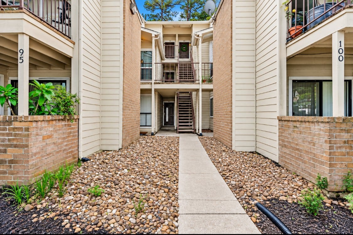 3500 Tangle Brush Drive, #104, The Woodlands, TX 77381 3500 Tangle Brush Drive, #104, The Woodlands, TX 77381